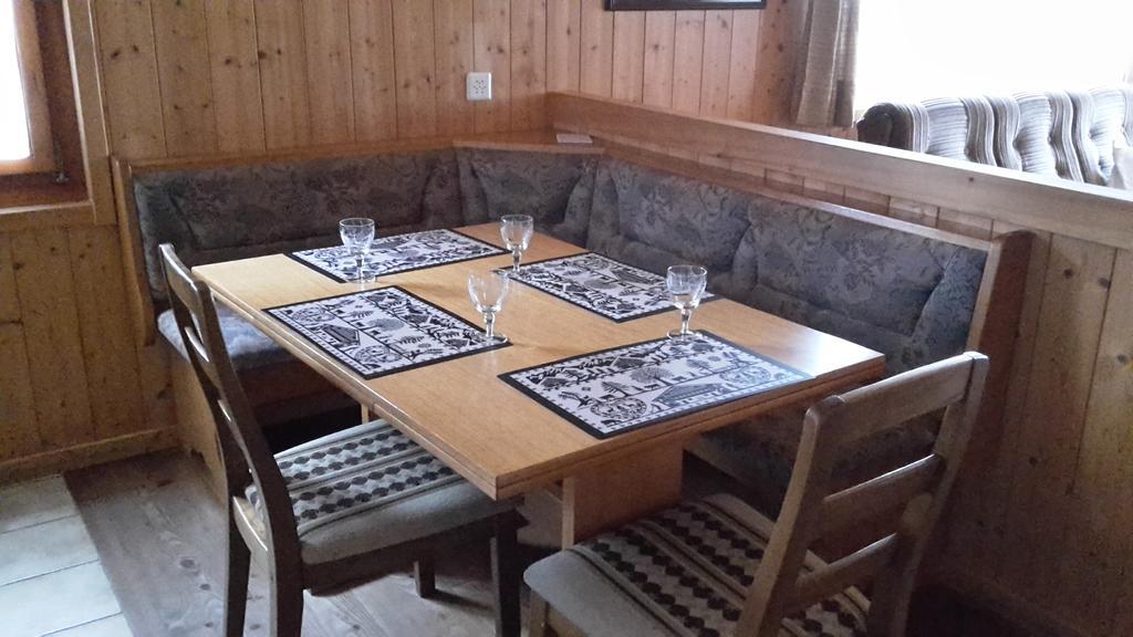 Alpensonne Apartment Reckingen Bagian luar foto